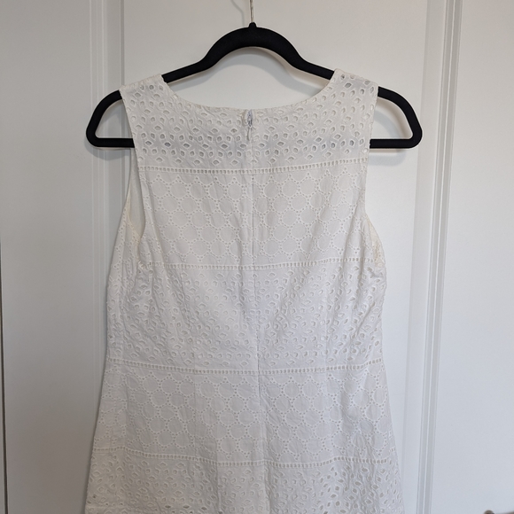 Banana Republic Factory Sleeveless Top - Picture 4 of 4